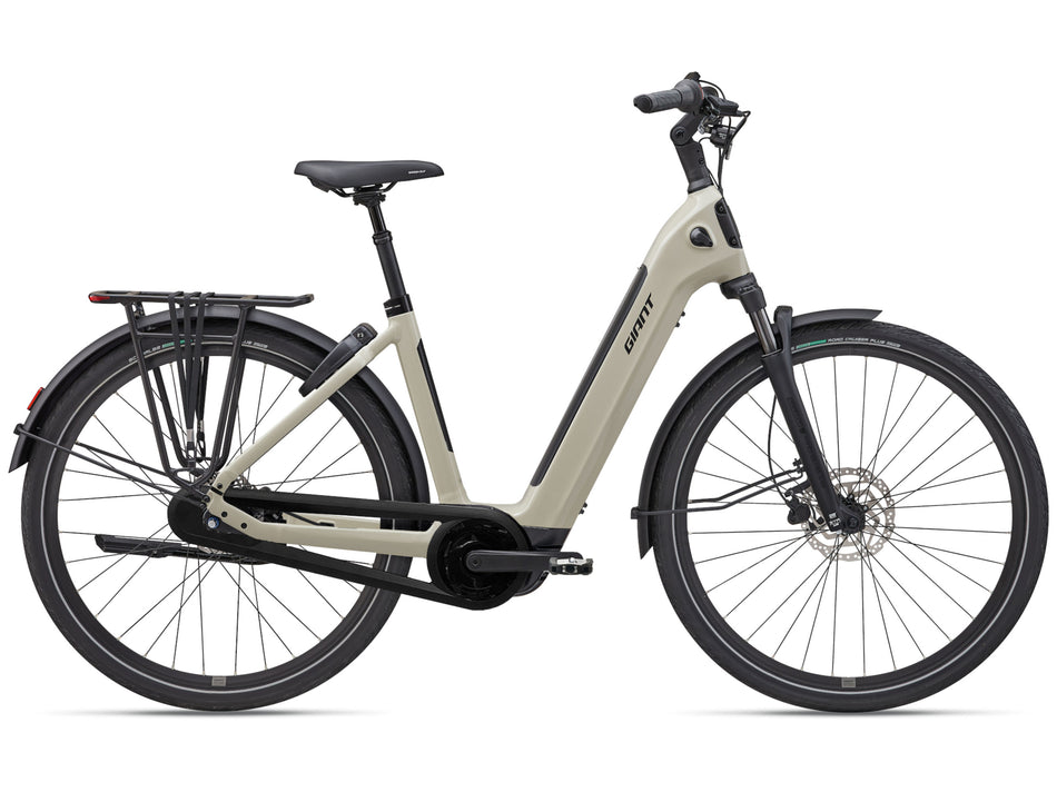 GIANT NewTour E+ 2 LST 2026